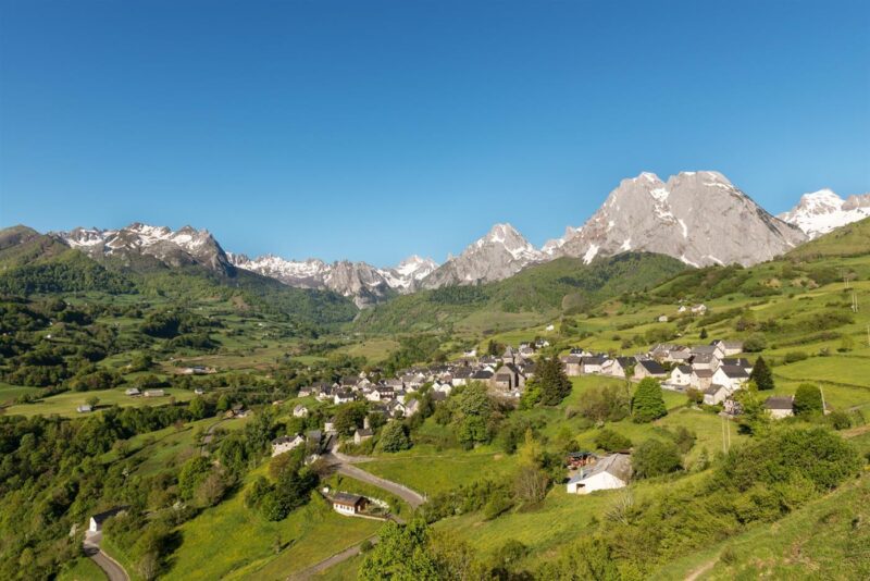 Issor, Franța